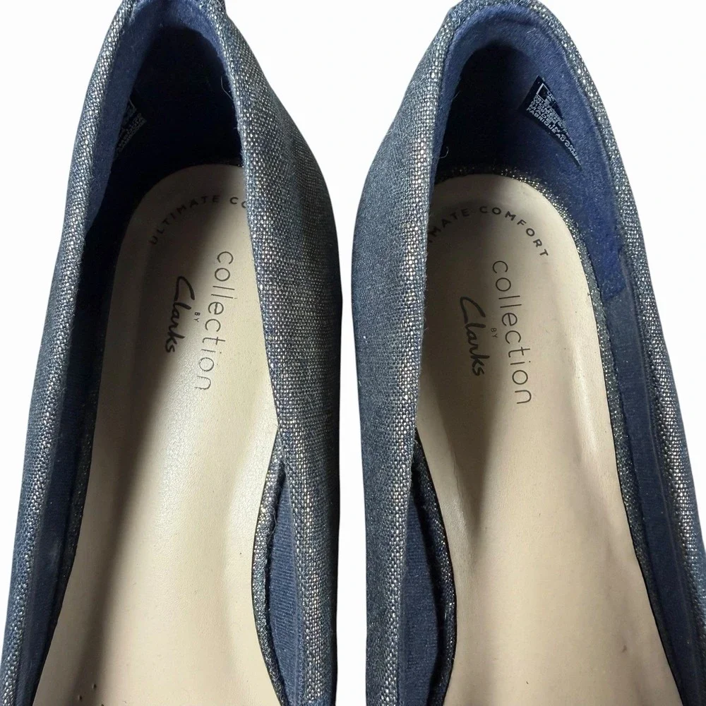 Clark's Mallory Luna Metallic Canvas Wedge Heel Closed Toe Navy Shoes Size 7.5 W